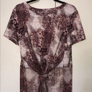 Stylish top or bathing suit cover. XL NWT